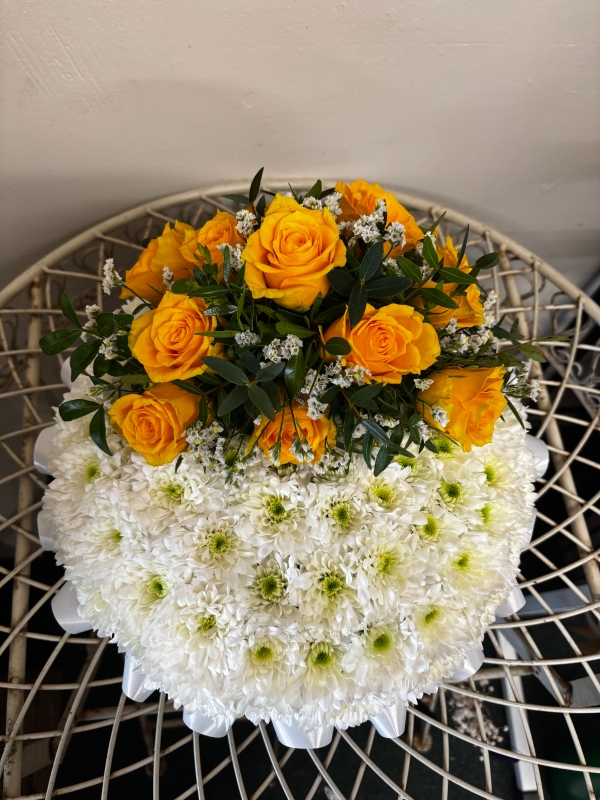 Yellow Rose Posy Pad