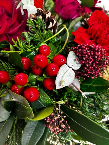 Crimson Christmas Table Centre